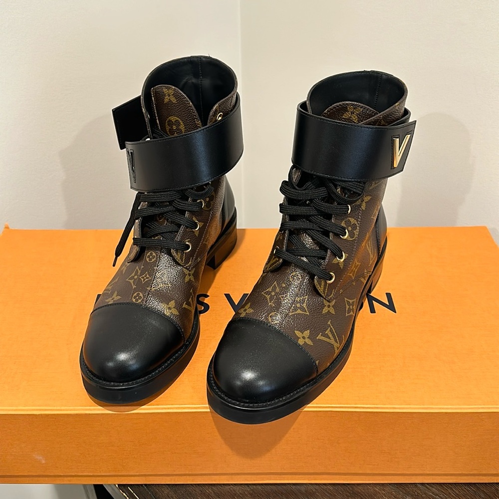 Louis Vuitton Flat Ranger Boots